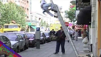 Construction Worker Fall Prank : Worlds Funniest Gags