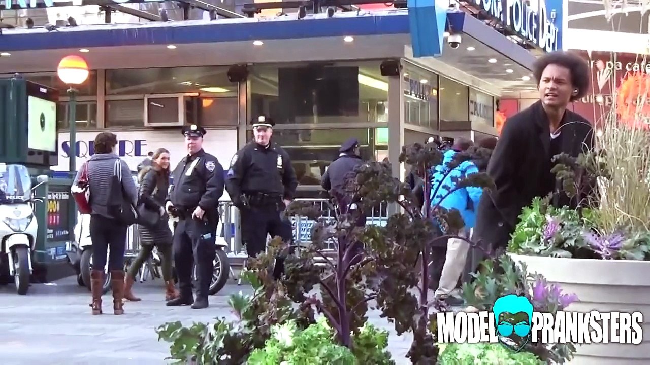 Jerking Off In Front Of Cops Prank!