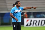Roger lamenta cansaço no fim, mas diz que o Grêmio não vai priorizar uma competição