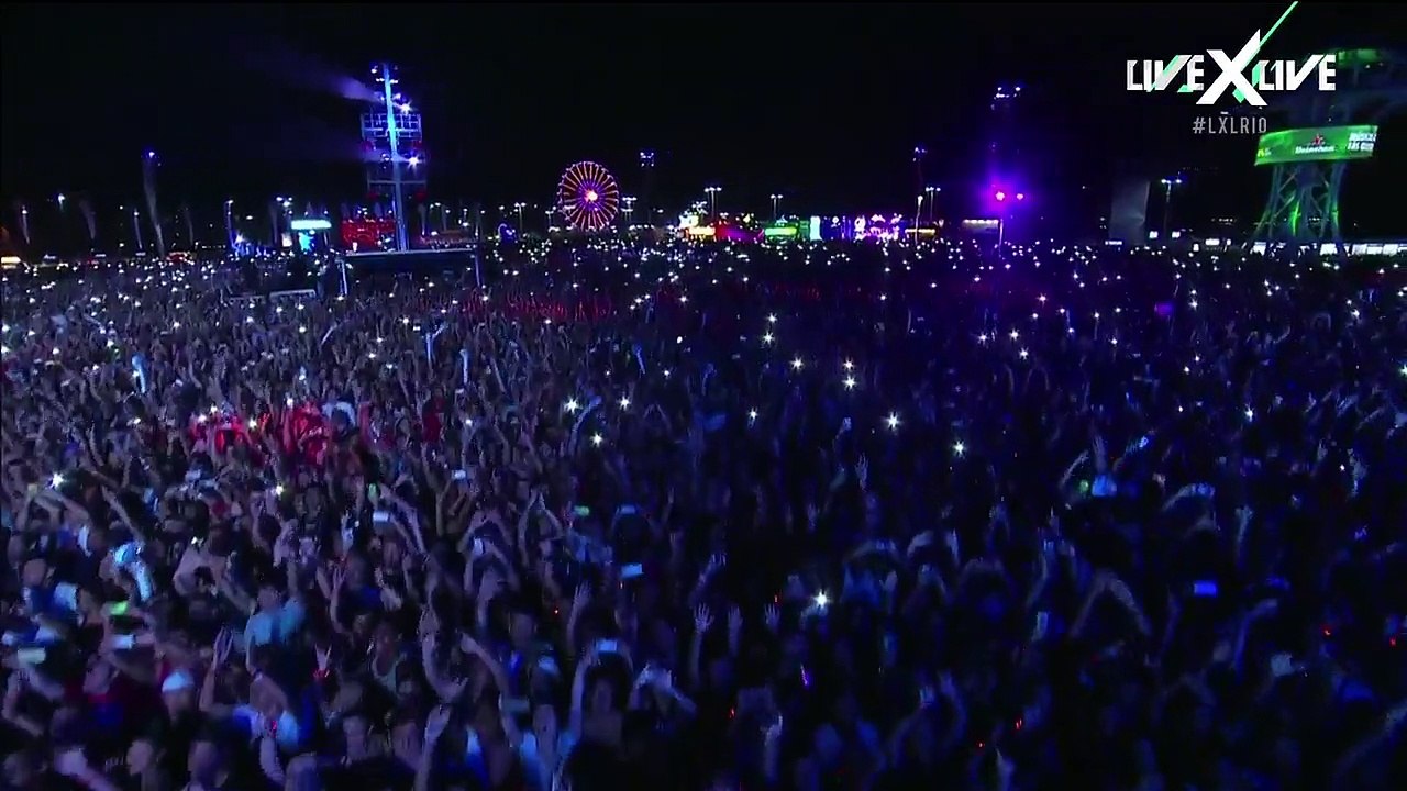 Rihanna performing "Only Girl" at Rock in Rio 2015