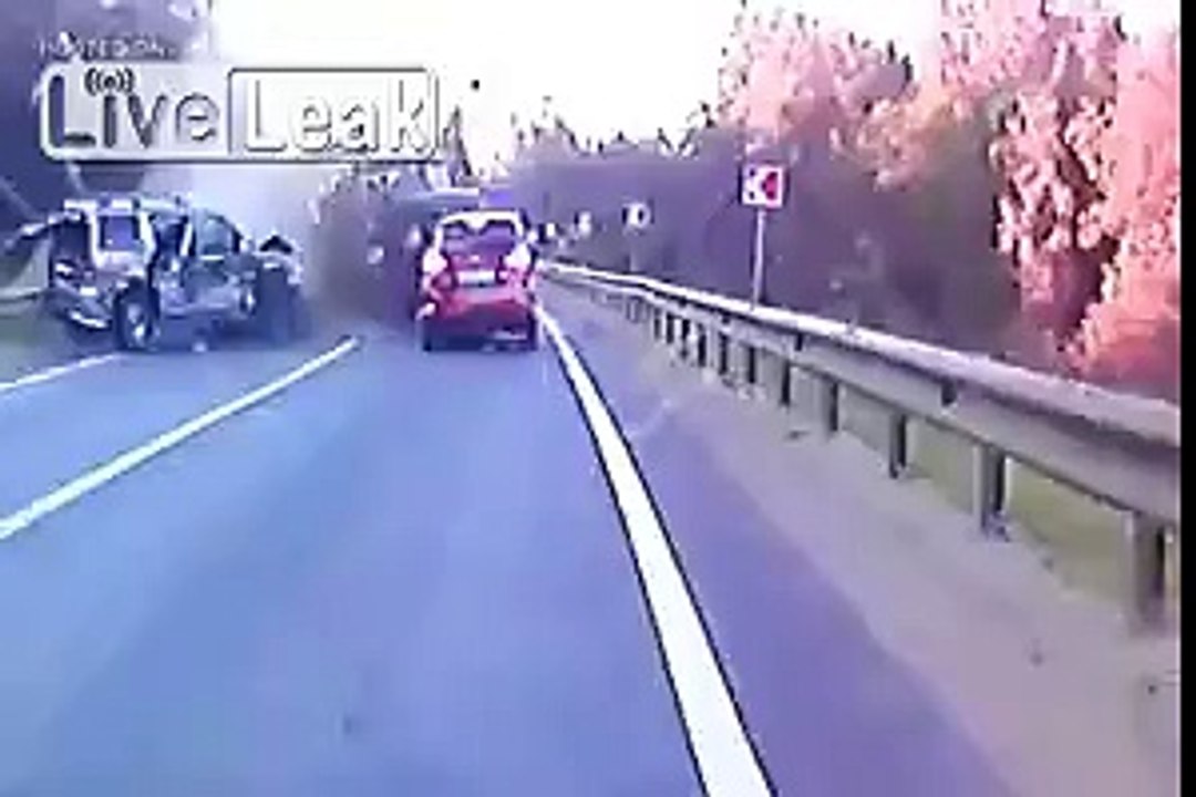 Three car crash 2 fatalities.