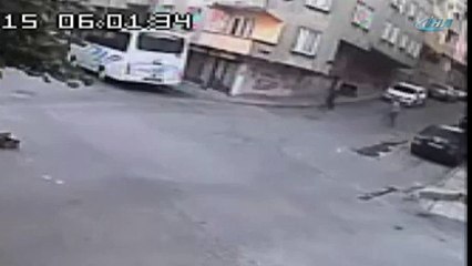 Önce evine girdiler sonra otomobilini çaldılar