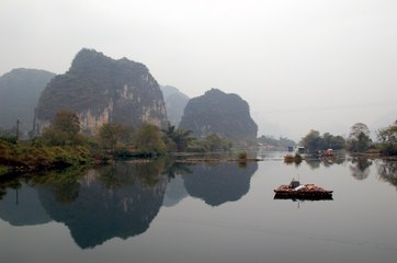 Doğa Harikası Yangshuo ve Li Nehri