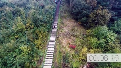 2600 marches à monter en 1min : course de dingue