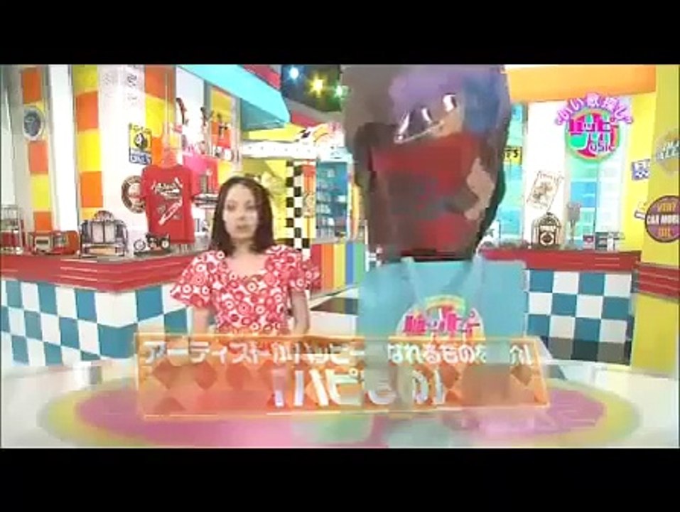 ベッキー×仲里依紗 ハデハデファッションで意気投合！？好きなブランド話でテンションマックスの仲里依紗＆ベッキー！！