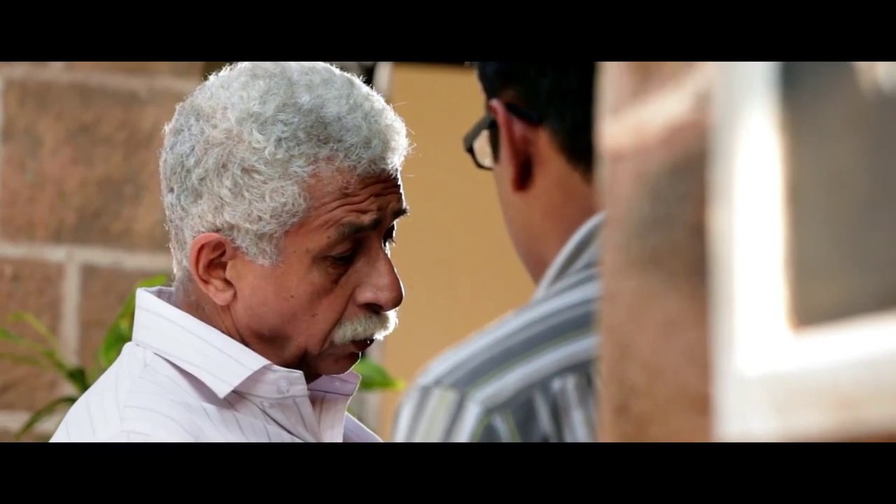Charlie Kay Chakkar Mein - HD Hindi Movie Trailer [2015]