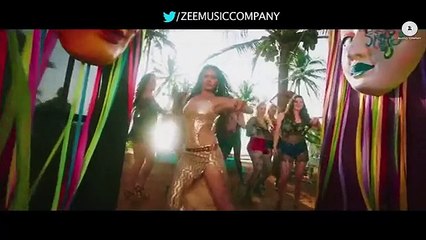 Naughty-No1-HD-Video-Song---Barkhaa---Sara-Loren---Neha-Kakkar--Amjad-Khan-ViVi.pk