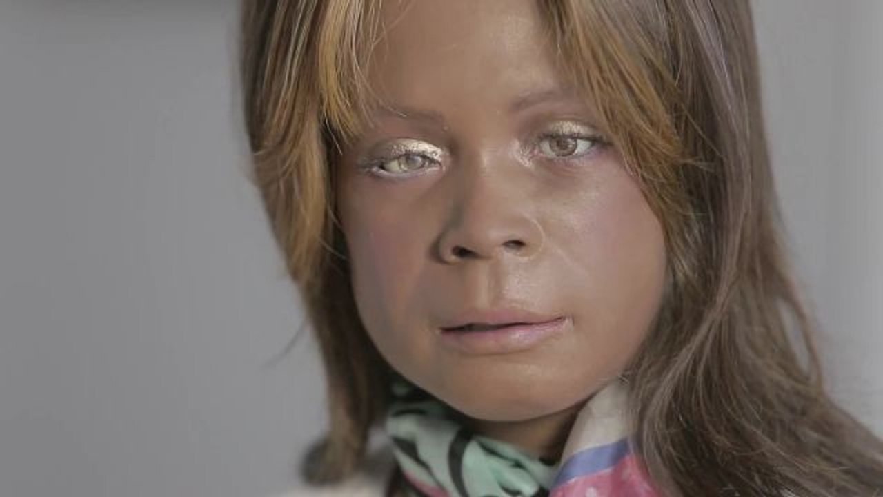 Bina48 Robot Talks to Siri