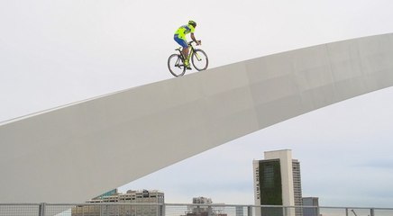 Incredible Road Bike Freestyling