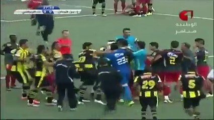 A horrific kung-fu kick by goalkeeper in Tunisia (Iheb Mbarki vs. Ben Guerdane)