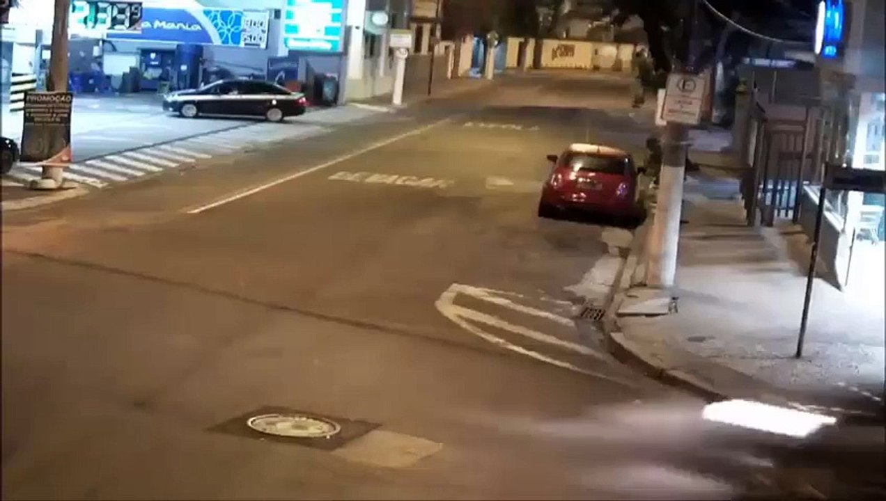 light out bus vs car