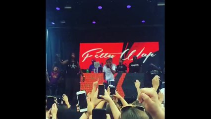 Full Video Fetty Wap Jumps Off Stage And Injures Two Girls At Billboard hot 100 Concert
