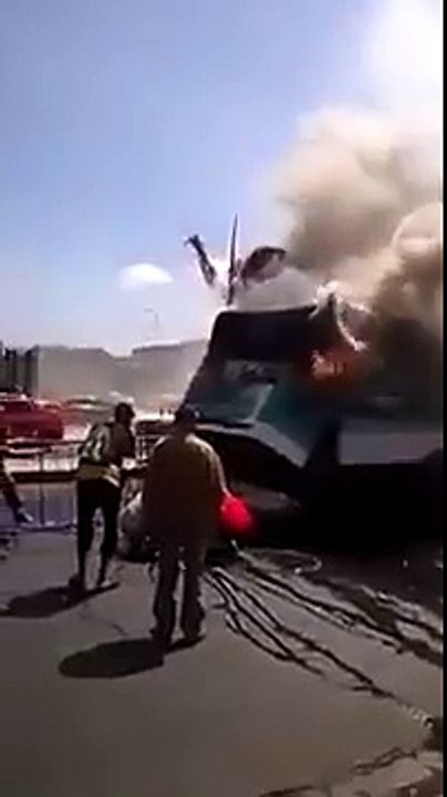 بالفيدو إحتراق كار جديدة ملي جابوهملنا من فرنسا وطلعوا خردة