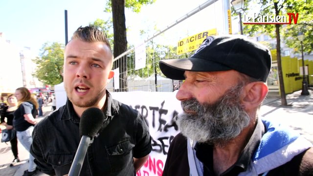 Iulian soutenu dans la rue par des citoyens révoltés