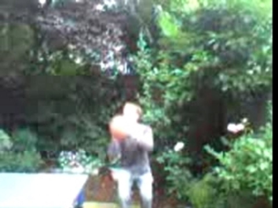 Moi qui m'amuse encor