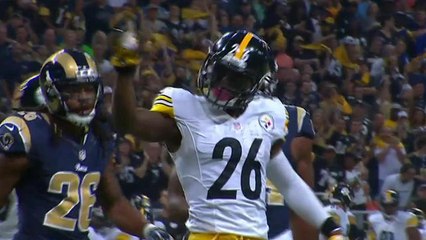 Bell is back! RB makes one-handed grab