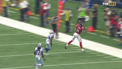 Falcons Matt Ryan hits Julio Jones for a 14-yard gain