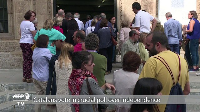 Catalans vote in crucial poll over independence