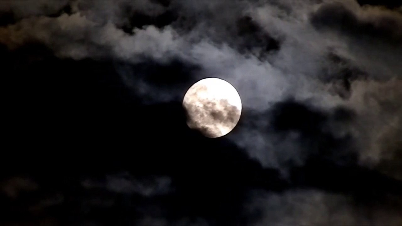 Der Mond