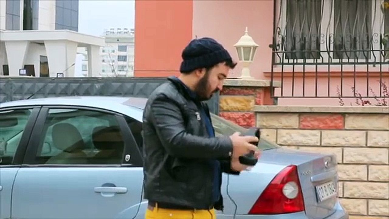 Etrafına Bak ! - Kısa Film 2015