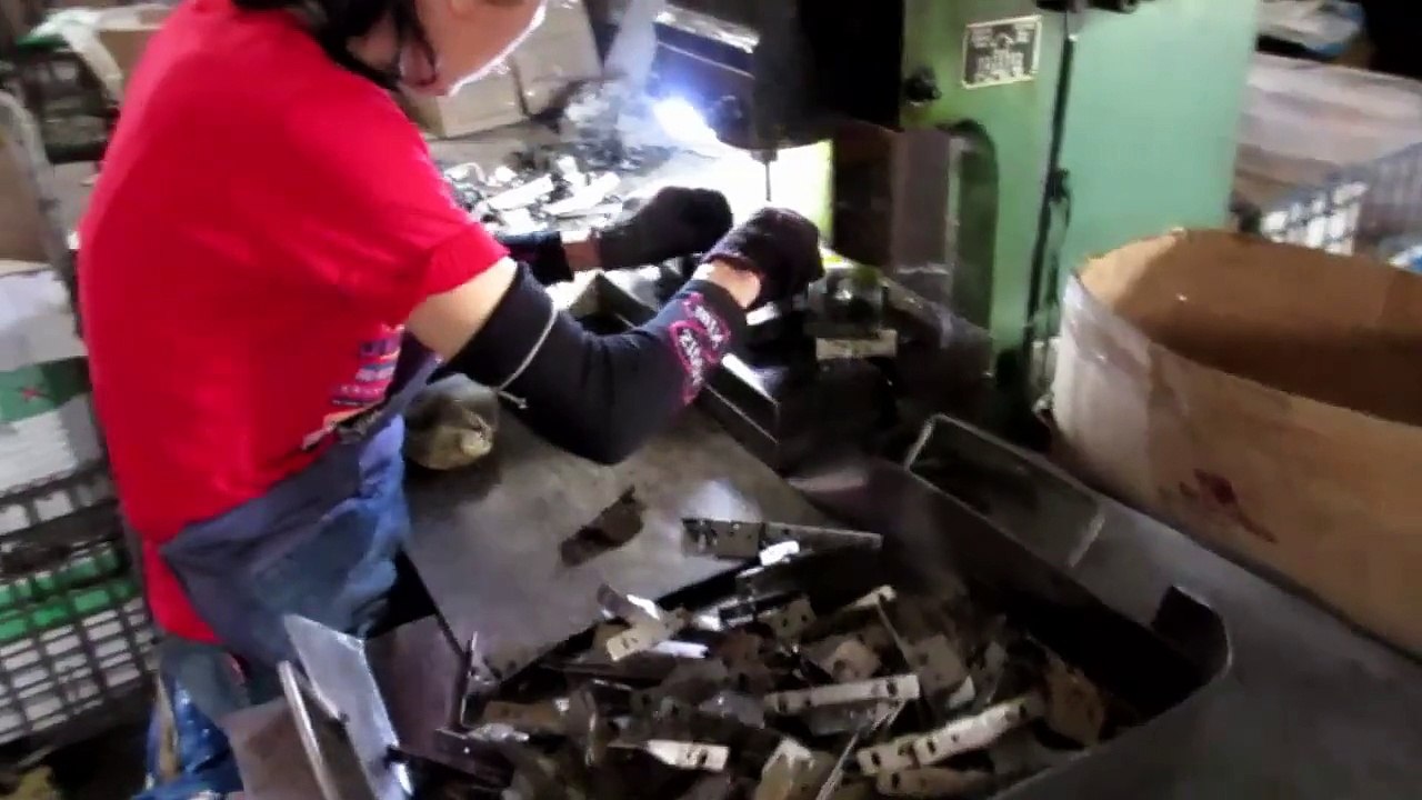 China Sourcing and Import Purchasing Agent: Connecting Bracket / Production 4