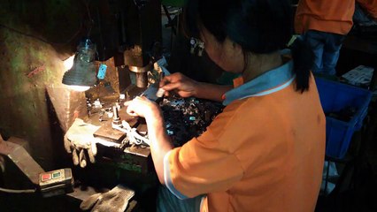 China Sourcing and Import Purchasing Agent: Connecting Bracket / Production 1