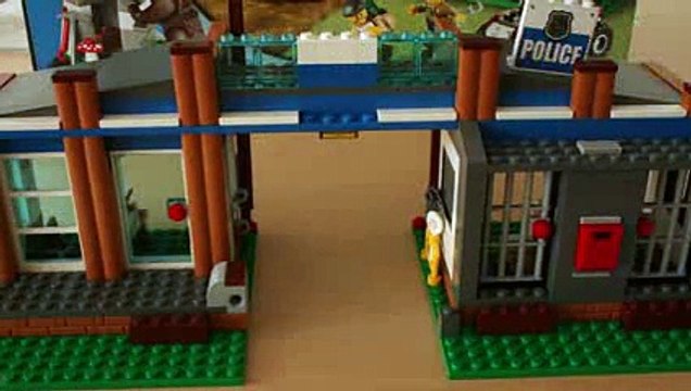 Lego Stop Motion assembly HD Forest Police Station