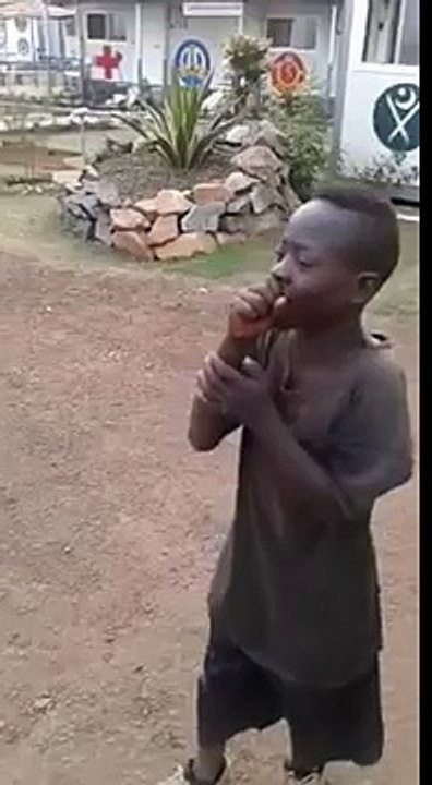 African Boy Singing Dil Dil Pakistan