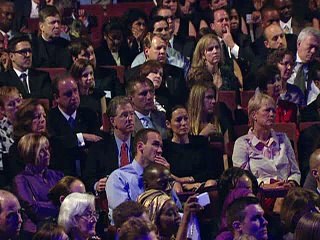 Dix ans du 11-Septembre: l'Amérique se recueille, "rien ne peut" la briser, affirme Obama