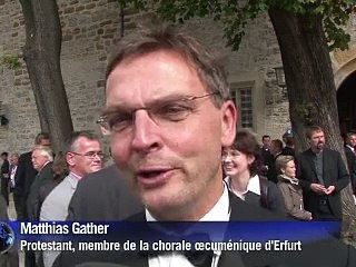 Benoît XVI rencontre des victimes des pédophiles après un hommage à Luther