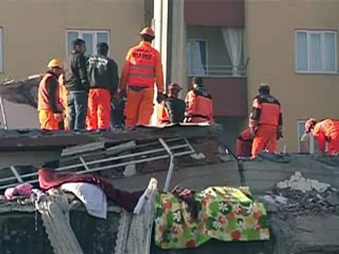 Séisme en Turquie: l'espoir de trouver des survivants à Van diminue