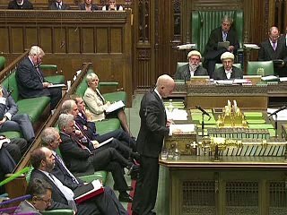 Crise anglo-iranienne: Londres ferme les ambassades de part et d'autre