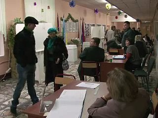 Législatives russes: 170 opposants interpellés, sites indépendants bloqués