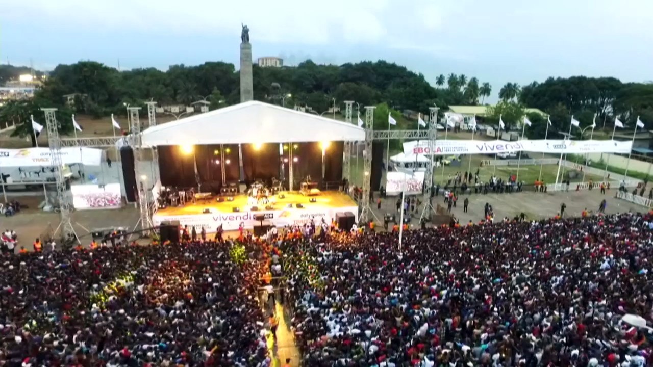 Prestation de Deniz (Island Africa Talents) au Vivendi Festival Conakry
