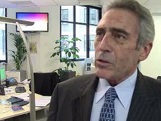 Prothèses PIP: 30.000 femmes peuvent être réopérées d'ici à six mois, selon le professeur Lantieri