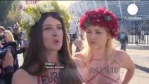 Des seins nus pour protester contre l'Euro 2012 en Ukraine