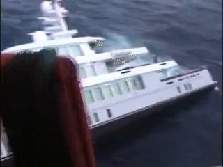 Le yacht de Stéphane Courbit fait naufrage en mer Egée