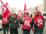 Austérité: les syndicats européens manifestent à Bruxelles, Paris et Athènes