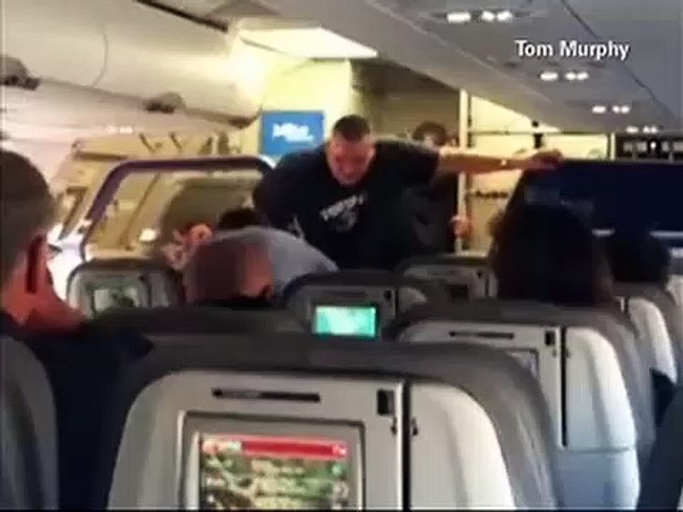 "Irak, Al-Qaïda, terrorisme, nous allons tous nous écraser" : un pilote d'avion craque