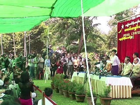 Birmanie: derniers préparatifs avant des partielles promises à Suu Kyi