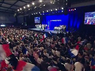 A Toulouse, Sarkozy fait l'éloge de la Nation et des frontières