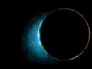 Après cinq ans d'une "hyperprésidence" de crise, Sarkozy mord la poussière