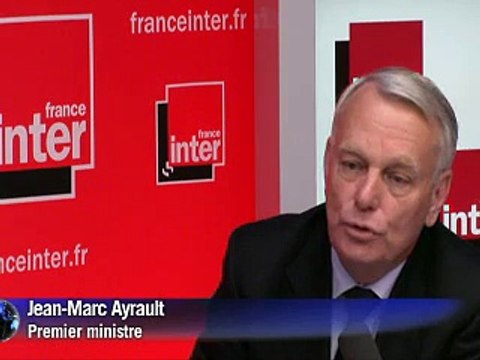 Education: Ayrault promet une concertation sur les rythmes scolaires