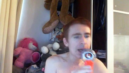 Wiwi égratigne "apprends moi" de Makassy