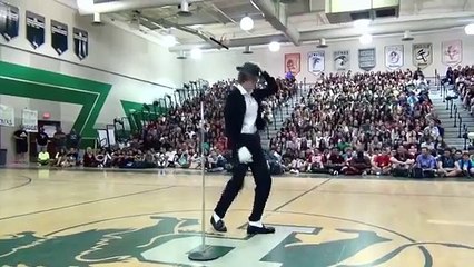 Incredible Michael Jackson Performance At Talent Show - VideosMunch