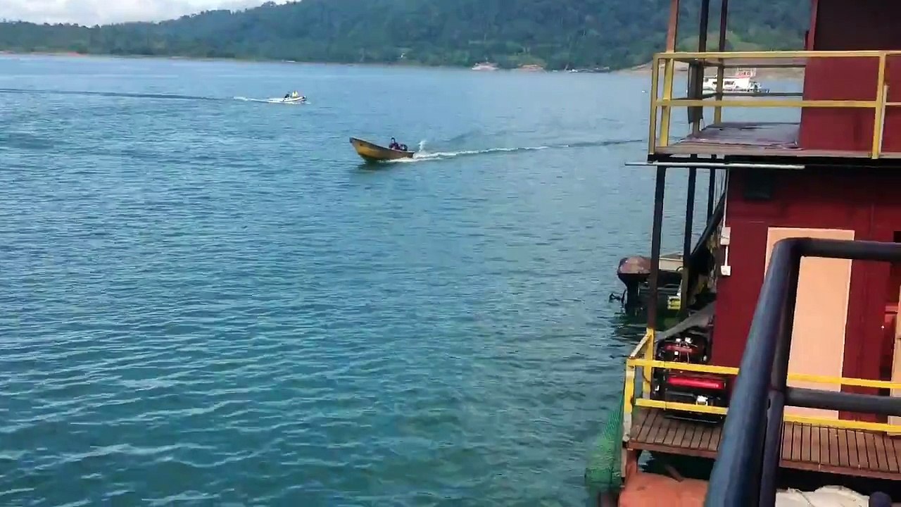 Scavenger Boat