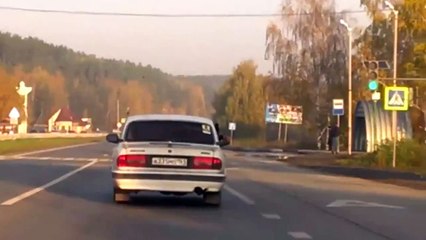 Meanwhile in Russia bears go in the car