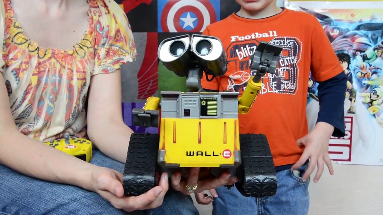 Pixar Collection Disney U-Command Wall-E Action Figure by Thinkway Toys