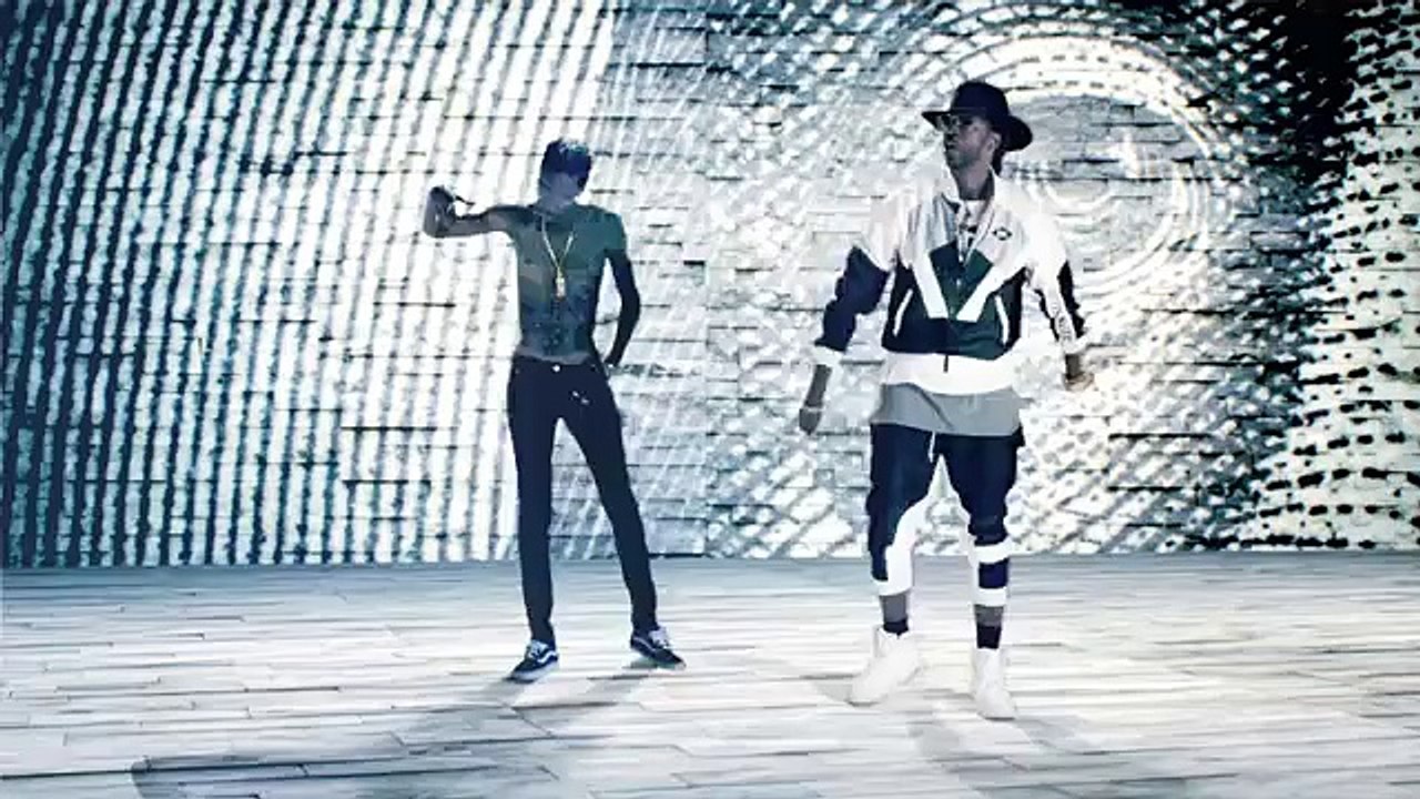 2 Chainz - A Milli Billi Trilli ft. Wiz Khalifa