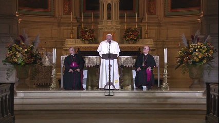 “Dios llora” por pedofilia, dice el papa